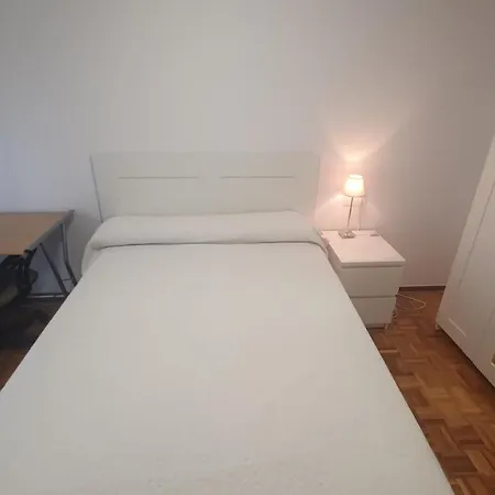 Libertad 10, Piso Centrico En Gijon, Con Wifi De 3 Hab 5 Personas *